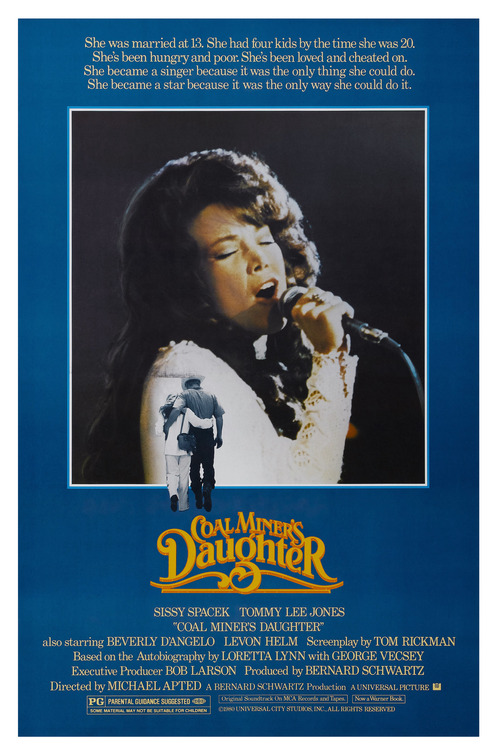 Coal Miner’s Daughter theatrical poster featuring Sissy Spacek as Loretta Lynn singing onstage